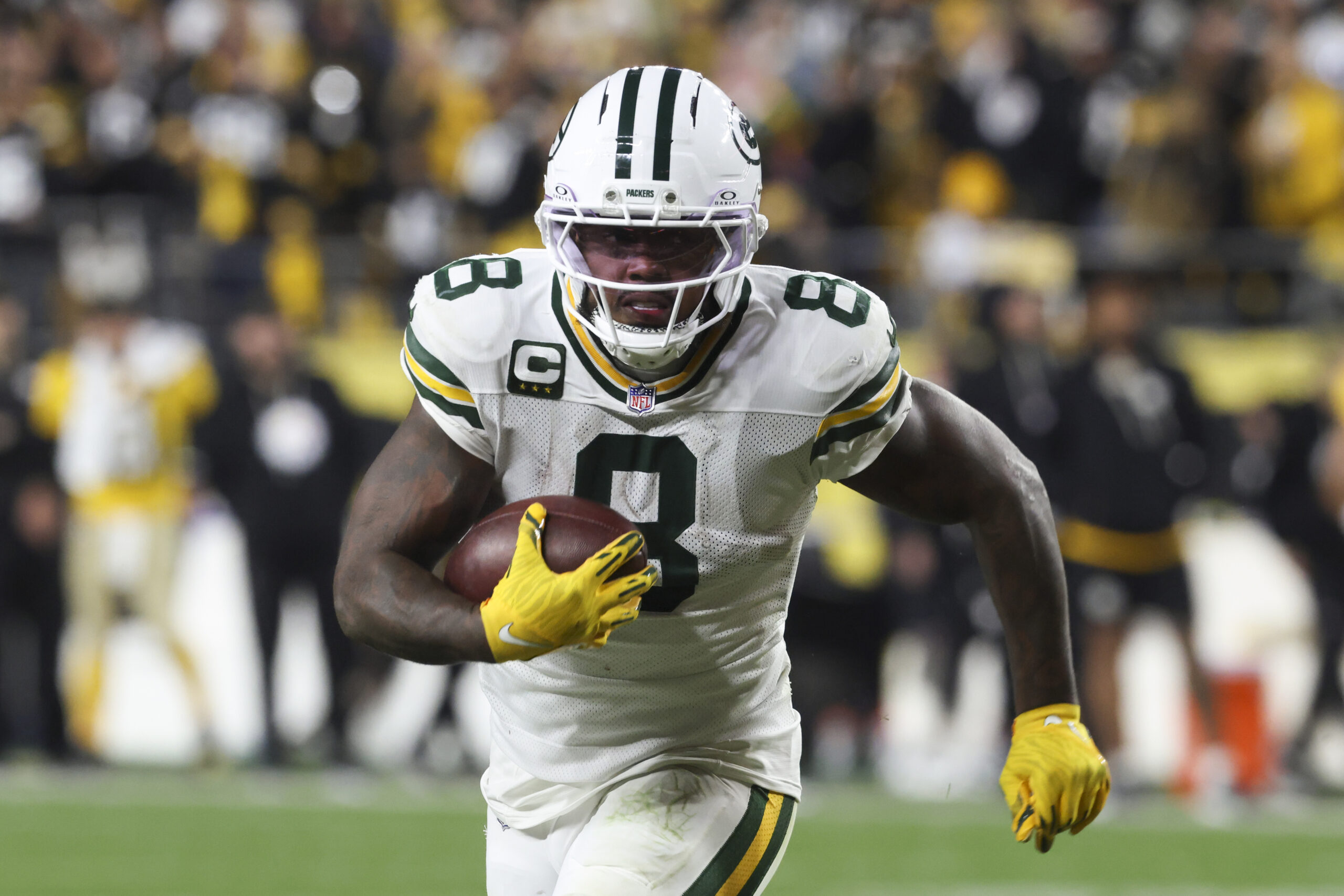 Thrilling Lambeau Showdown: Packers vs Panthers Deliver Week 8 Drama