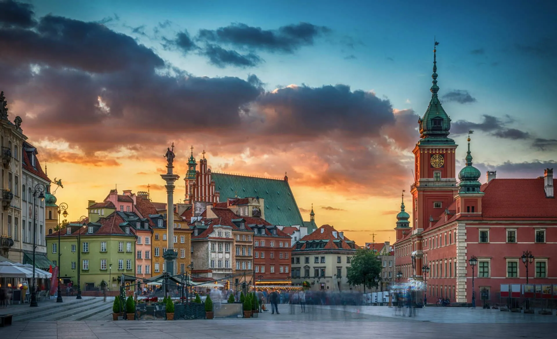 Institutional Crisis Grips Poland Amid High-Stakes Tribunal Power Struggle